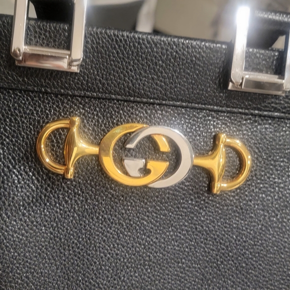 Gucci Small Zumi Top HandleBag Leather excellent condition with certificate &box - Picture 3 of 10